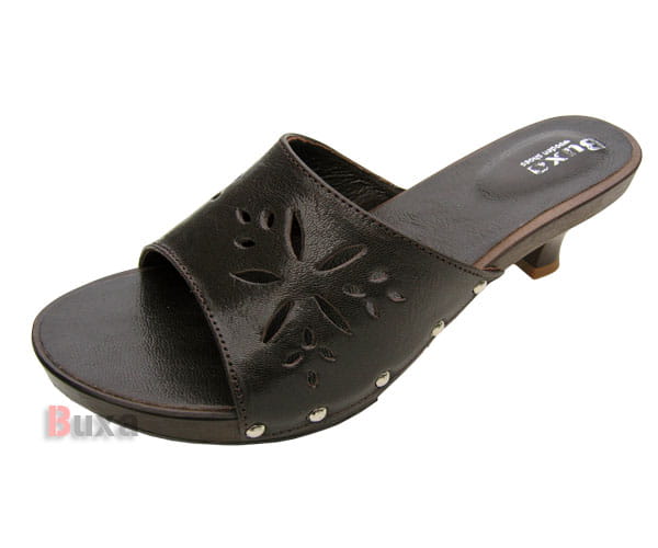 0fab72394d8c632d728eda3018941f5f.jpg Elegantní dřeváky KC-20 Hnědé - Obrázek 1